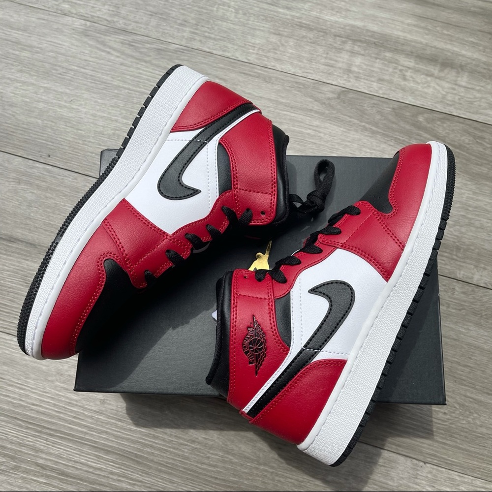 Air Jordan 1 mid Chicago - Picture 9 of 10
